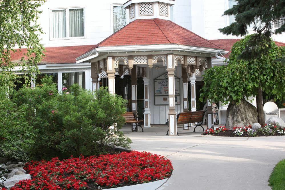 Fern Resort Ориллия Экстерьер фото